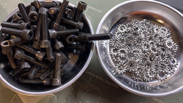 AR15 Pistol Grip Screw & Lock Washer Kit
