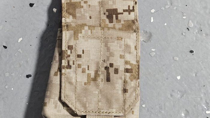 AOR1 Smoke Grenade Pouch